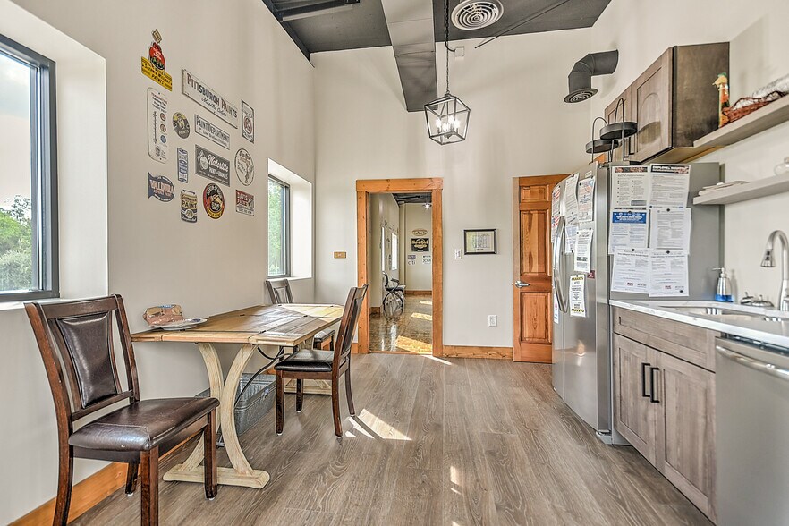 More Photos Of 915 Millennium Ct, Blountville Warehouse For Sale