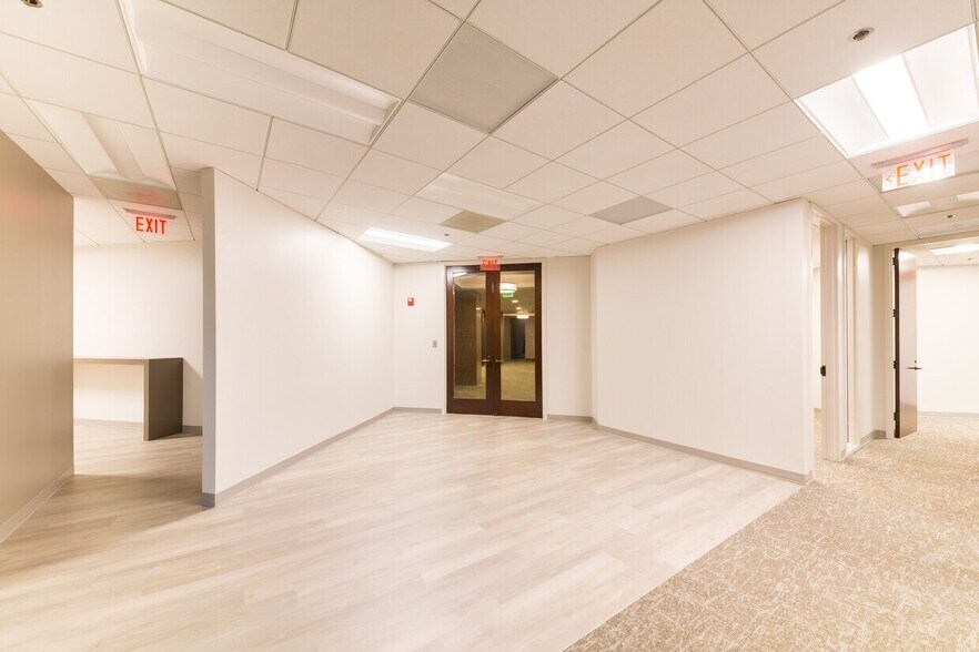 More Photos Of 200 Ashford Ctr N, Atlanta Office For Lease