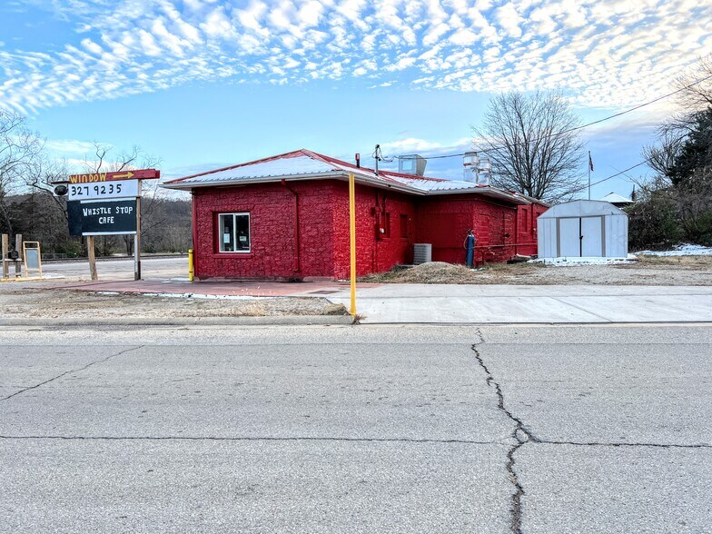 More Photos Of 131 N Front St, Park Hills Restaurant For Sale