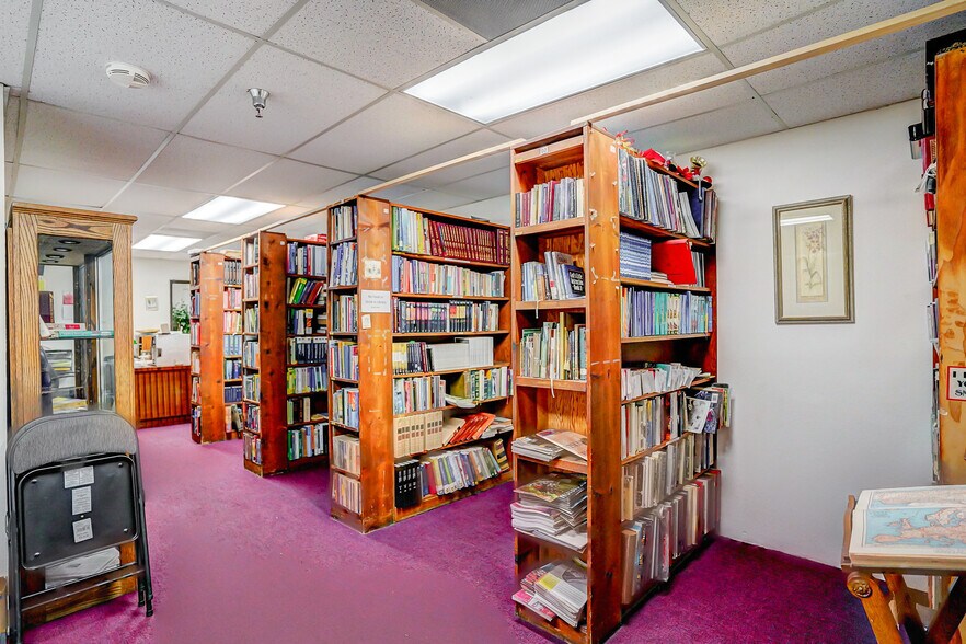 More Photos Of 950 S Central Ave, Compton Schools For Sale