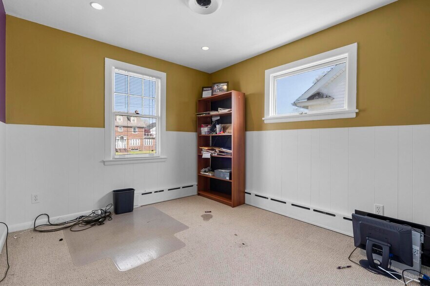 More Photos Of 158 East Ave, Norwalk Office For Lease