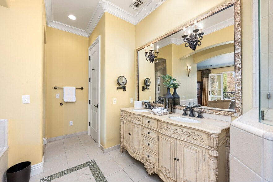 More Photos Of 1210 Arden Hills Ln, Sacramento Specialty For Sale