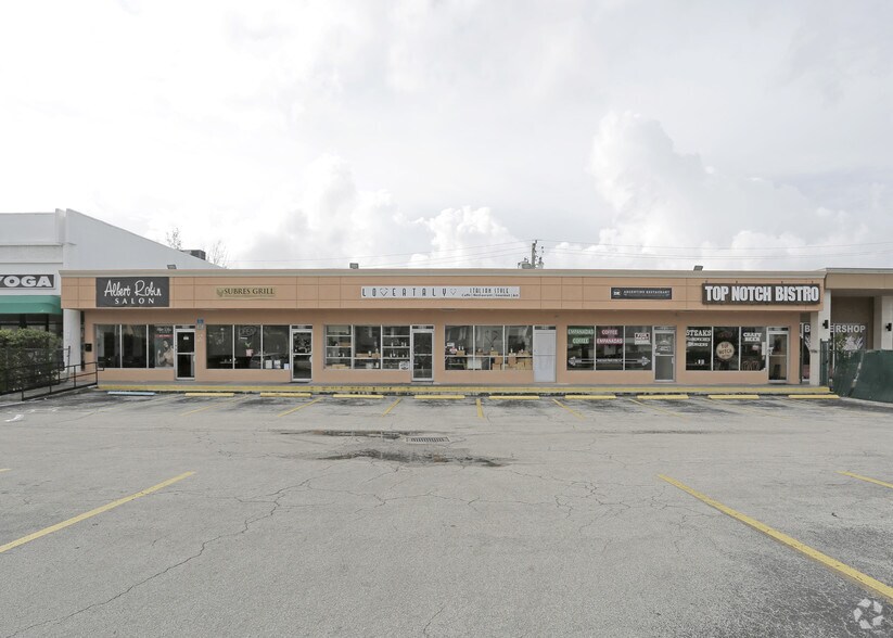 More Photos Of 2210-2220 NE 123rd St, Miami Restaurant For Lease