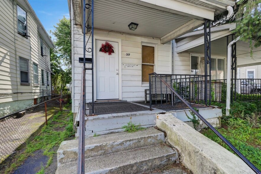 More Photos Of 317 S 10th Ave, Scranton Warehouse For Sale