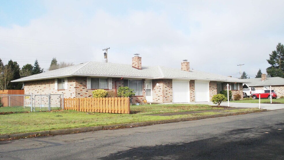 Primary Photo Of 318 N Morrison Rd, Vancouver Specialty For Sale