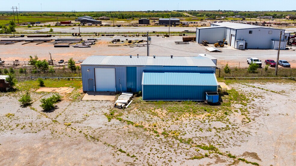 More Photos Of 520 Robison dr, Elk City Industrial For Sale