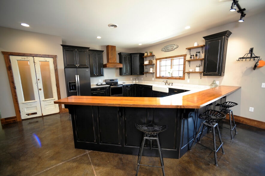 More Photos Of 3795 Turnersville Rd, Cedar Hill Lodge Meeting Hall For Sale