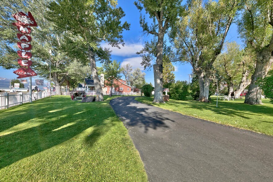 More Photos Of 310 Main St, Bridgeport Hotel For Sale