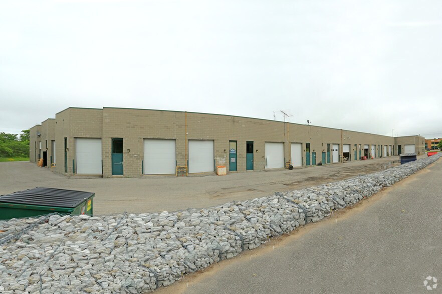 More Photos Of 660 Bayview Dr, Barrie Light Distribution For Lease