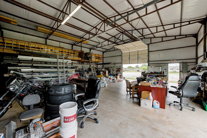 More Photos Of 6712 S Pat Ave, Oklahoma City Warehouse For Sale