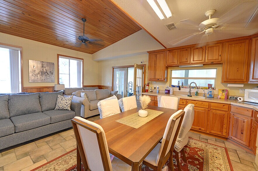 More Photos Of 6991 W Cardinal St, Homosassa Medical For Sale