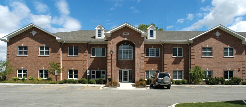 More Photos Of 1421-1431 McHenry Rd, Buffalo Grove Office For Sale