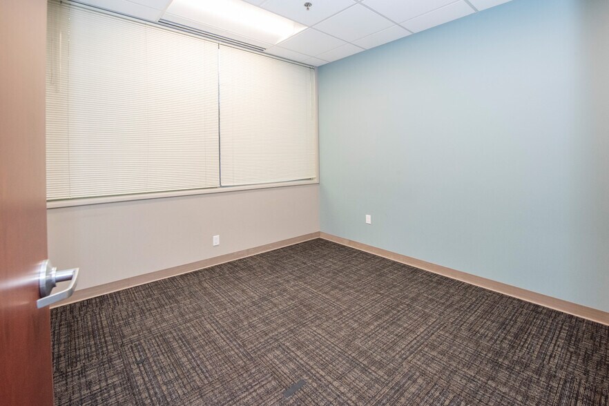 More Photos Of 4361 Boniface Pky, Anchorage Healthcare For Sale