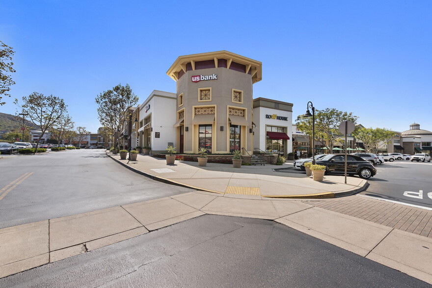 More Photos Of 25622 Crown Valley Pky, Ladera Ranch Unknown For Lease