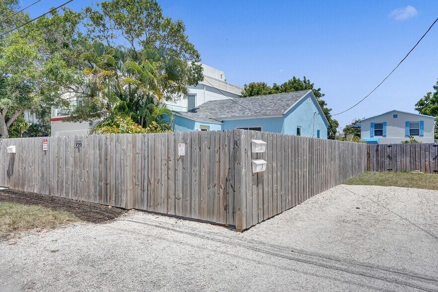More Photos Of 301 SW 9th St, Fort Lauderdale Apartments For Sale