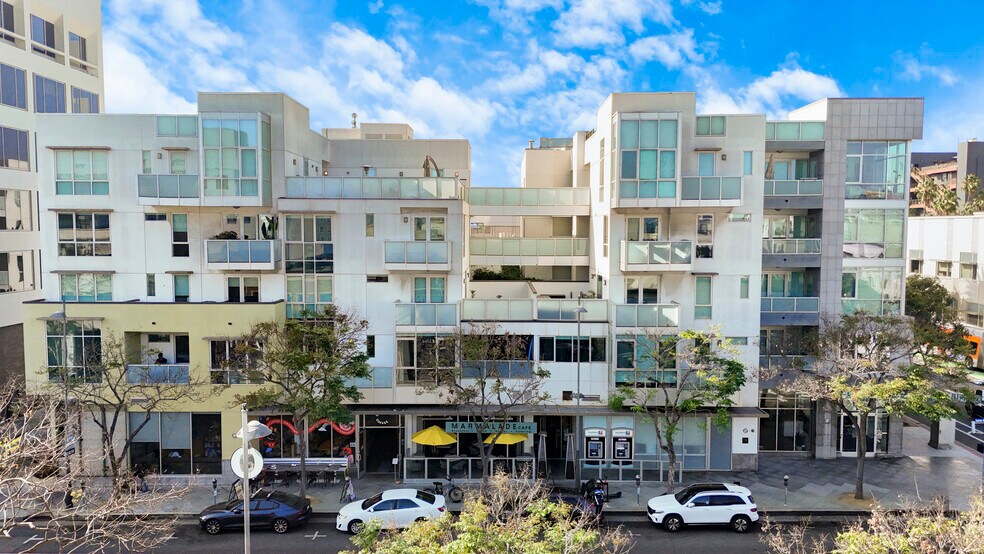 More Photos Of 525 Santa Monica Blvd, Santa Monica Apartments For Sale