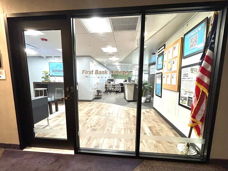 More Photos Of 8831-8833 Gross Point Rd, Skokie Office For Lease