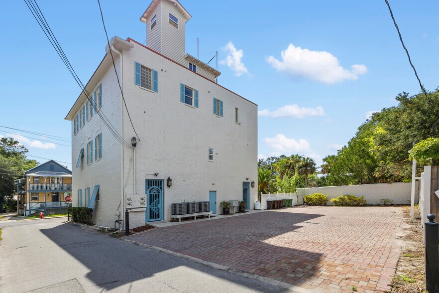 More Photos Of 92 Washington St, Saint Augustine Specialty For Sale