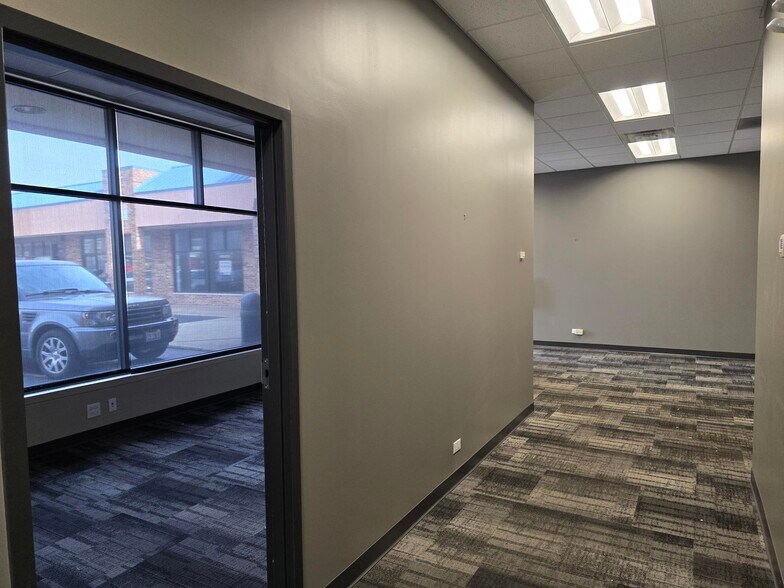 More Photos Of 3351 N Harlem Ave, Chicago Unknown For Lease