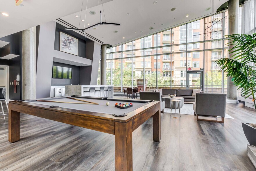More Photos Of 8210 Crestwood Heights Dr, McLean Apartments For Lease