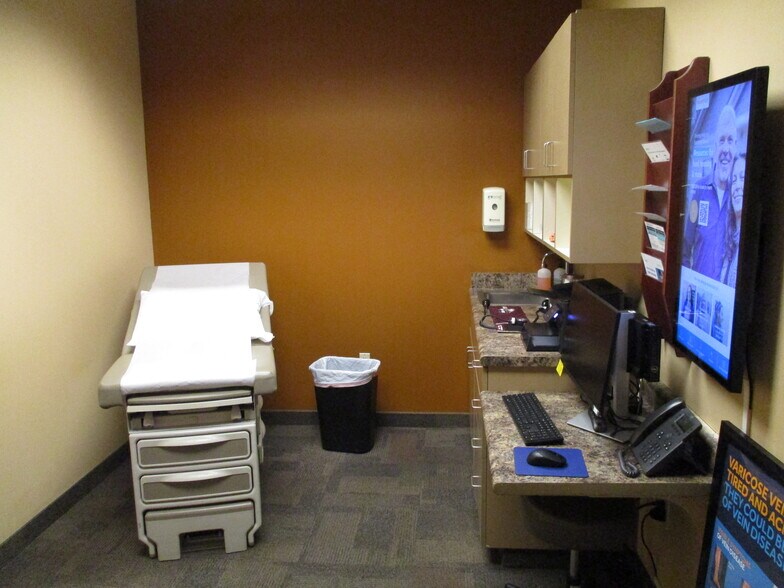 More Photos Of 333 N Dobson Rd, Chandler Office For Sale