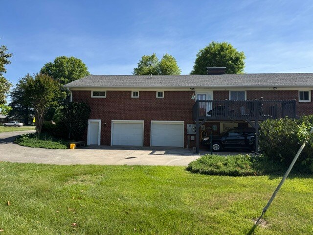 More Photos Of 4909 Boone Trl, Millers Creek Flex For Sale