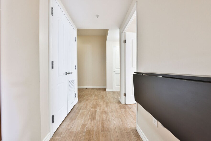 More Photos Of 1489 Upper Gage Av, Hamilton Apartments For Sale