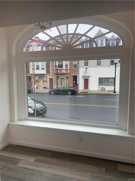 More Photos Of 1119 W Hamilton St, Allentown Office Residential For Lease