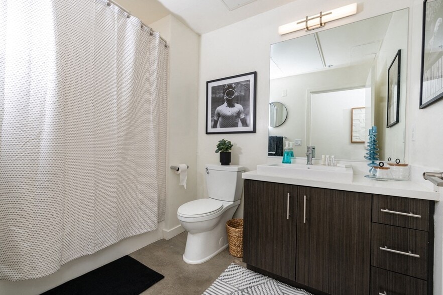 More Photos Of 3750 Main St, Riverside Apartments For Lease