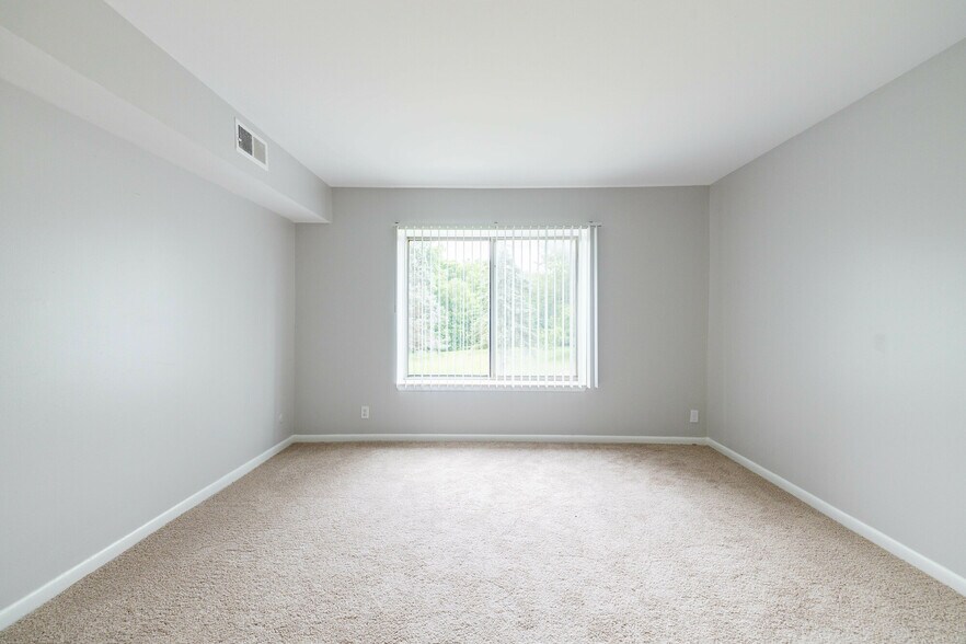 More Photos Of 3651 Balfour Ct, Flint Multifamily For Sale