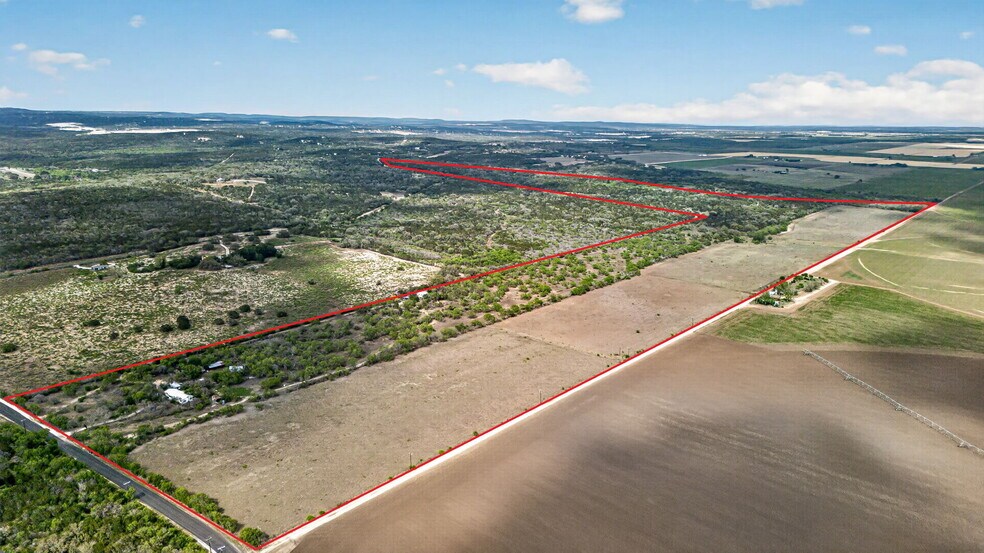 More Photos Of 1151 County Road 2615, Rio Medina Land For Sale