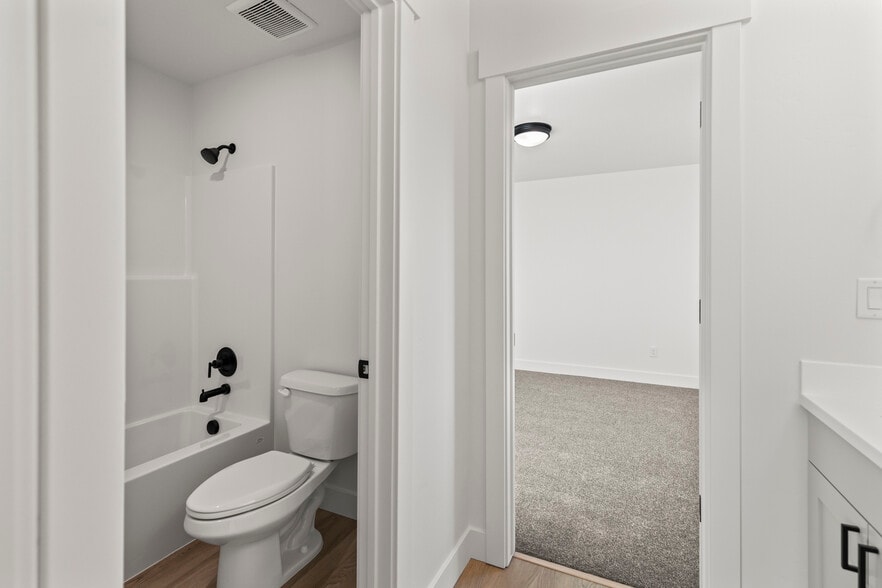 More Photos Of 39 N 200 E, Richfield Multifamily For Sale