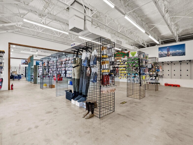 More Photos Of 12408 Highway 6, Santa Fe Freestanding For Lease