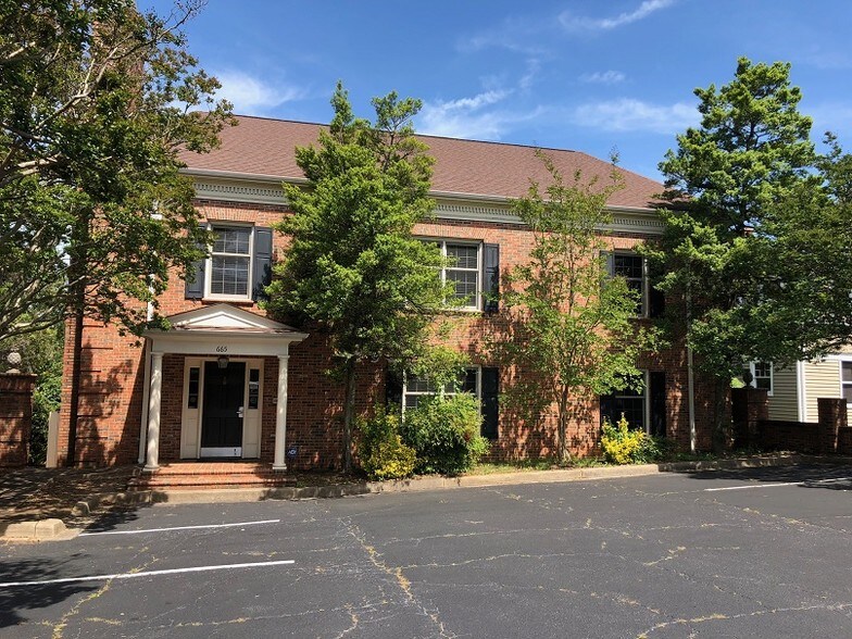 More Photos Of 665 N Academy St, Greenville Office For Lease