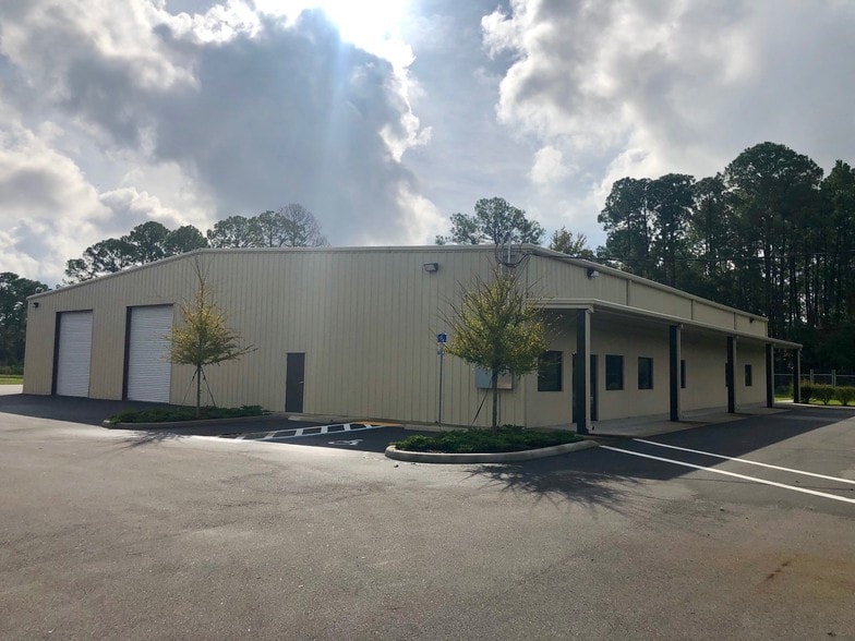 More Photos Of 14353 N Main St, Jacksonville Warehouse For Lease