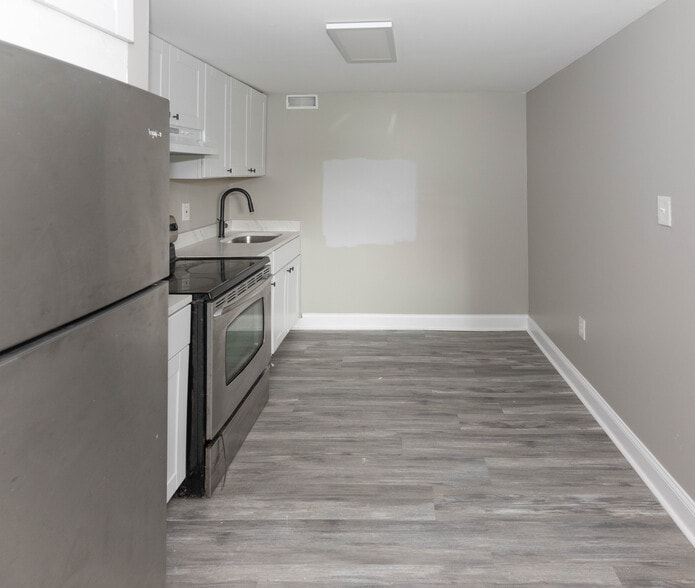 More Photos Of 332 S Franklintown Rd, Baltimore Apartments For Sale