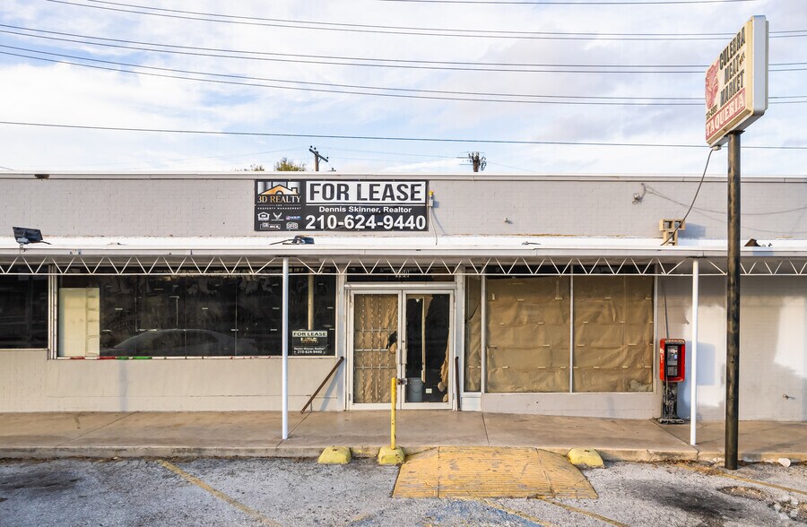 More Photos Of 107-109 Latch Dr, San Antonio Storefront Retail Office For Lease