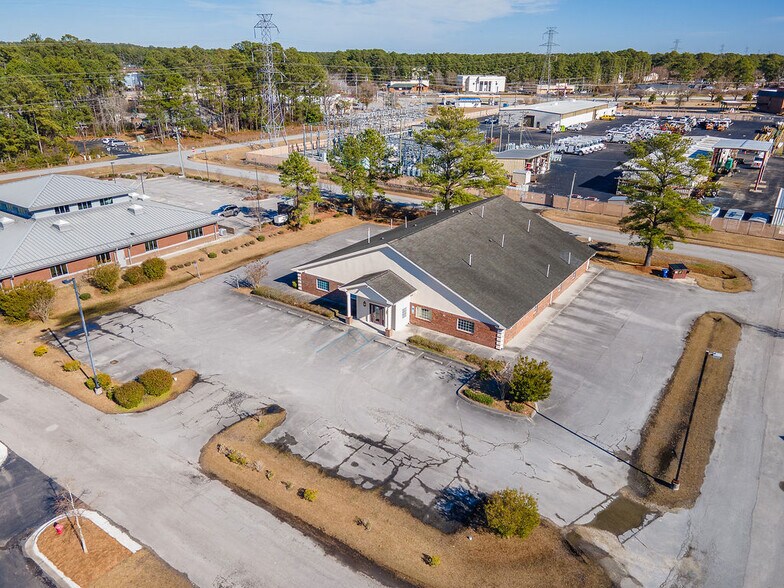 More Photos Of 217-219 Station St, Jacksonville Medical For Lease