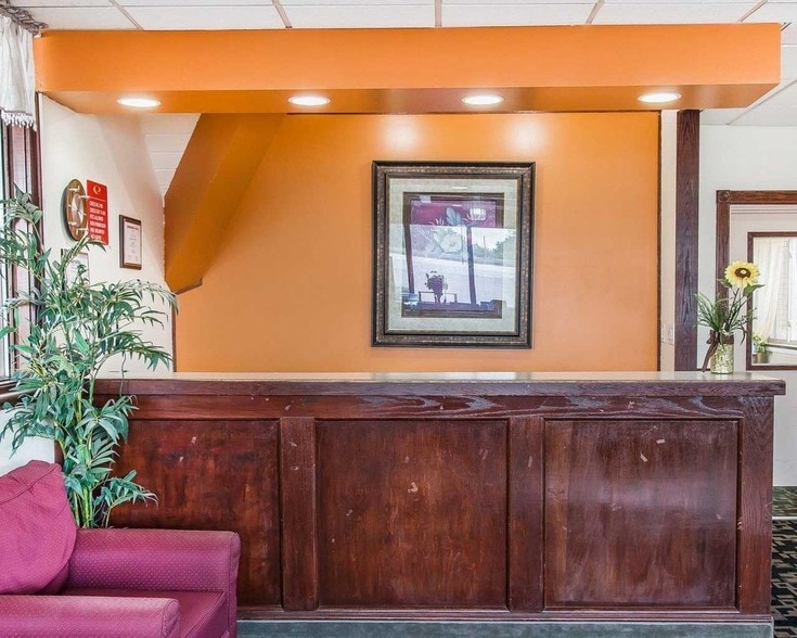More Photos Of 6285 Westside Saginaw Rd, Bay City Hotel For Sale