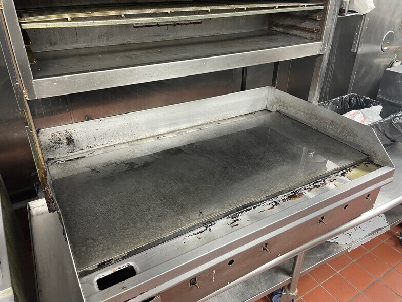 More Photos Of 313 FM 1103, Cibolo Freestanding For Lease