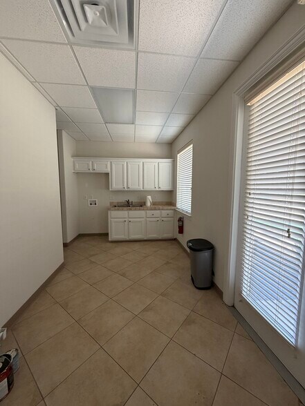 More Photos Of 6230 Colleyville Blvd, Colleyville Business Park For Lease