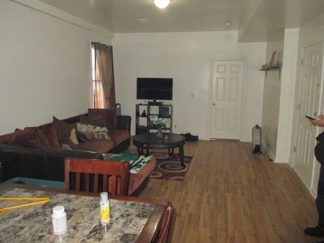 More Photos Of 493-495 Irvine Turner Blvd, Newark Multifamily For Sale
