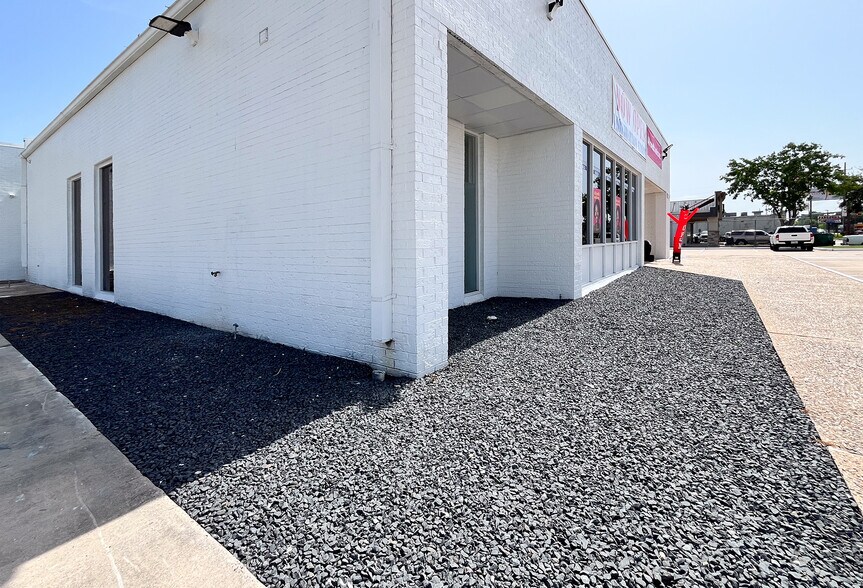 More Photos Of 16210 Clay Rd, Houston General Retail For Sale