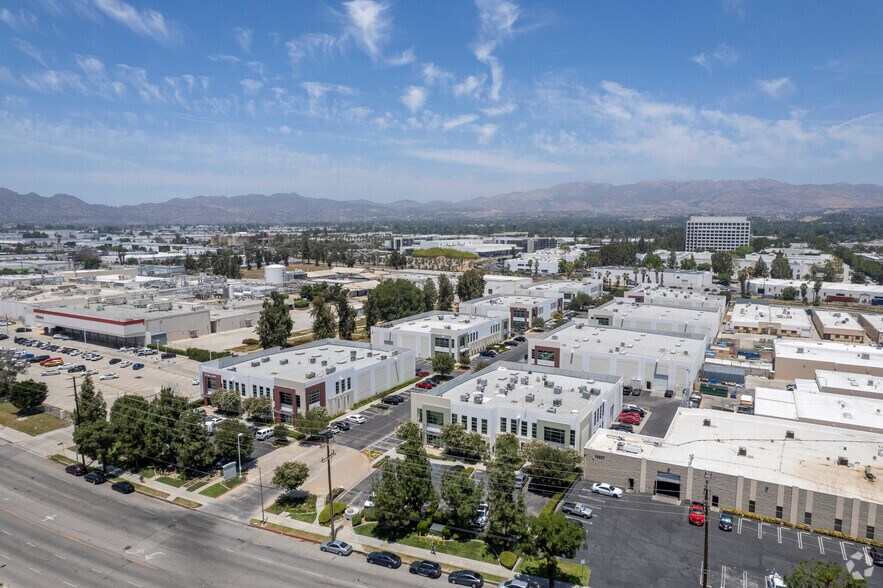 More Photos Of 19835-19839 Nordhoff St, Northridge Office For Sale