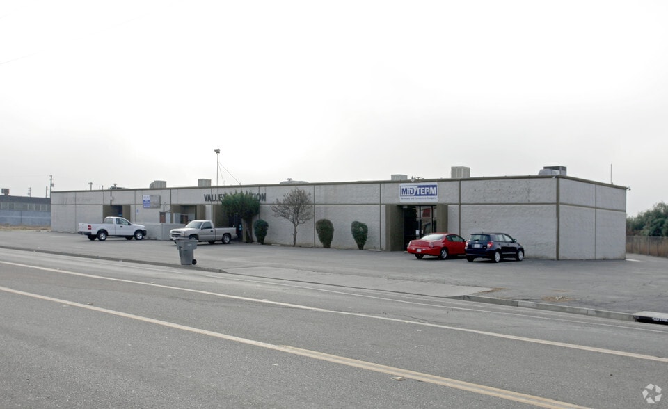 More Photos Of 2642-2680 E Church Ave, Fresno Warehouse For Sale
