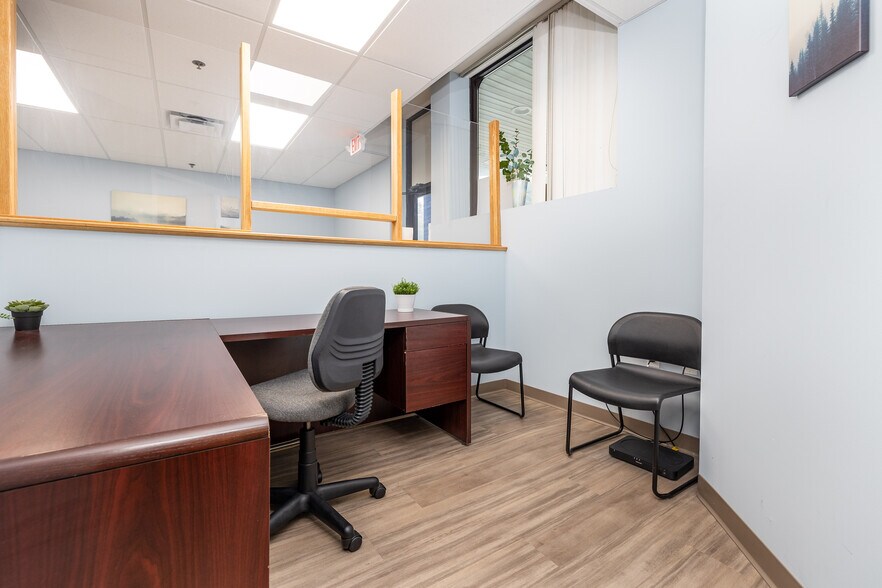 More Photos Of 18 Cedar St, Newington Storefront Retail Office For Lease