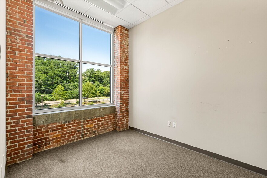 More Photos Of , Lawrence Office For Sale