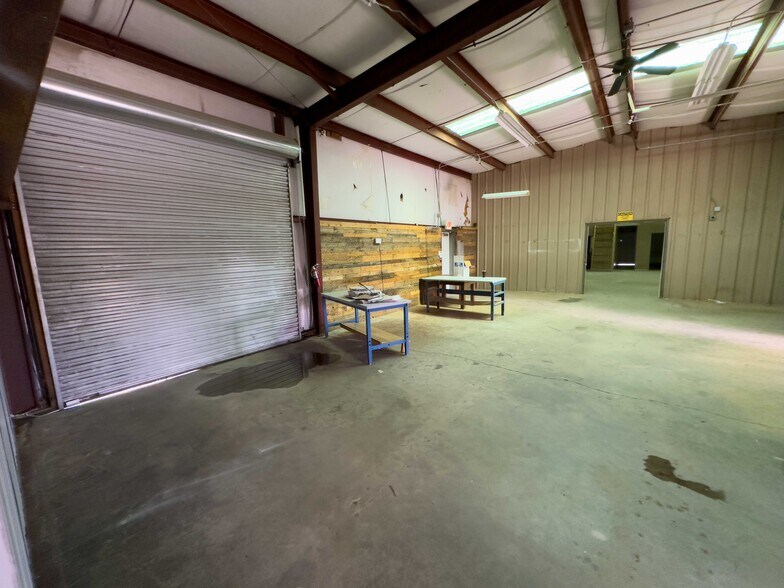 More Photos Of 3496 Peachtree Pky, Suwanee Service For Lease