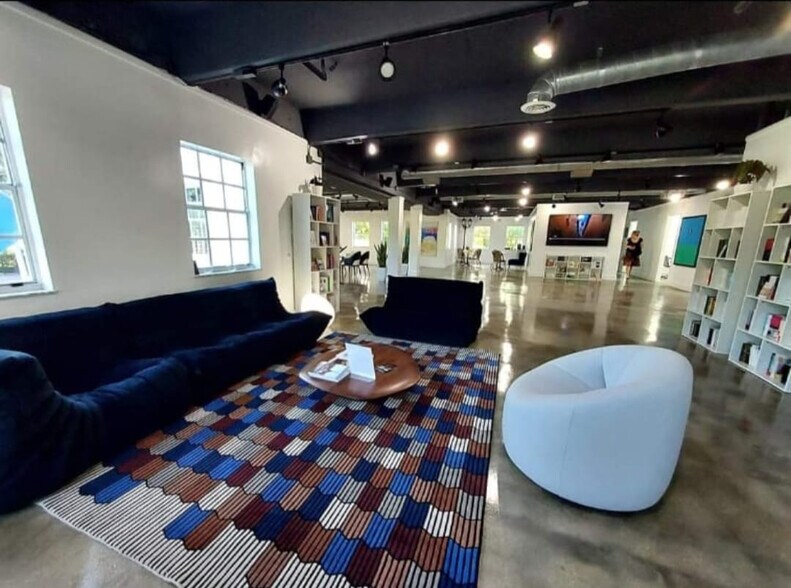 More Photos Of 5999 Biscayne Blvd, Miami Office For Lease