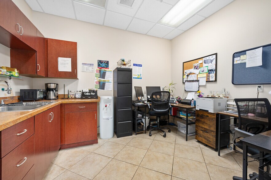 More Photos Of 1667 Clyde Morris Blvd, Daytona Beach Medical For Lease